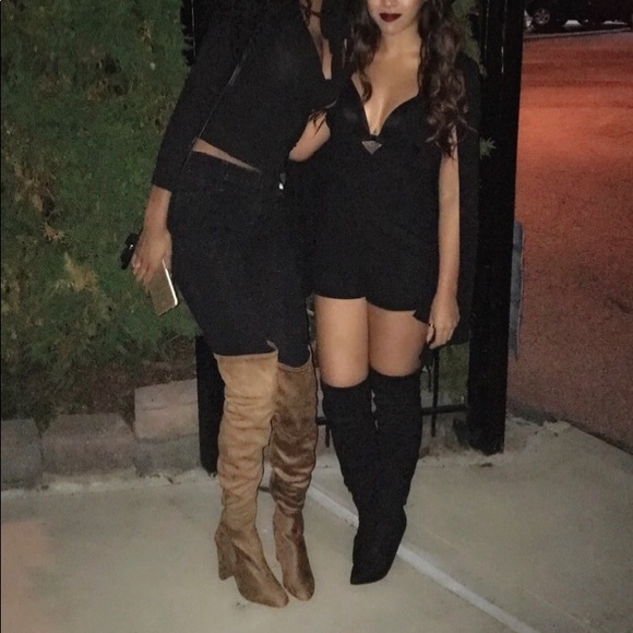 Missguided Capesleeve Romper - Picture 4 of 4